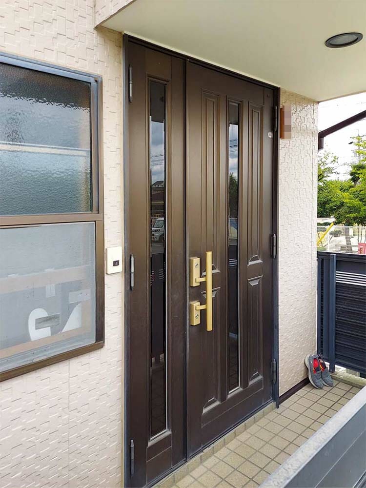 20211216_2_door_before_sp | みすずのリフォーム |四日市市の断熱リノベーション・性能向上リフォーム 【水廻り、玄関ドア編】お部屋まるごと断熱で、あたたかく健康に過ごせる我が家に