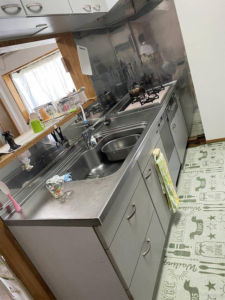 20211216_2_kitchen_before_sp | みすずのリフォーム |四日市市の断熱リノベーション・性能向上リフォーム 【水廻り、玄関ドア編】お部屋まるごと断熱で、あたたかく健康に過ごせる我が家に